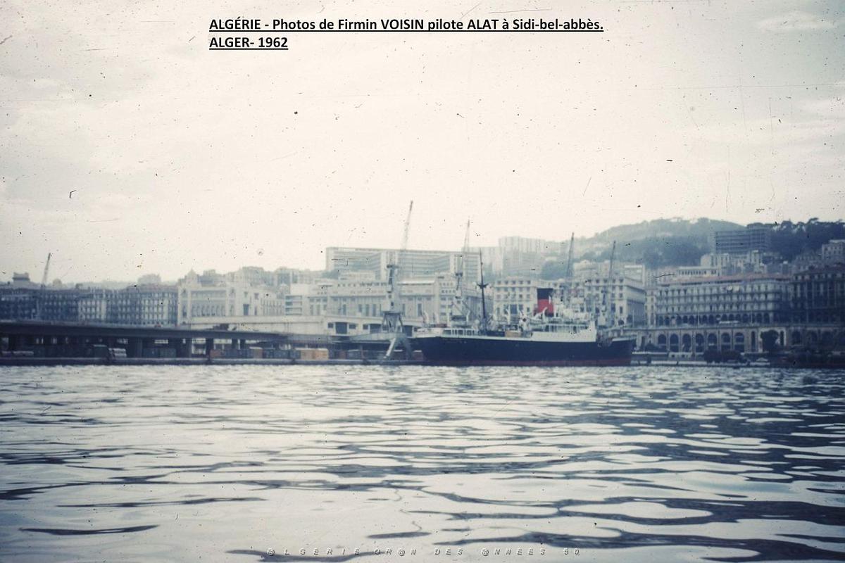 VF-118 Alger 1962.jpg